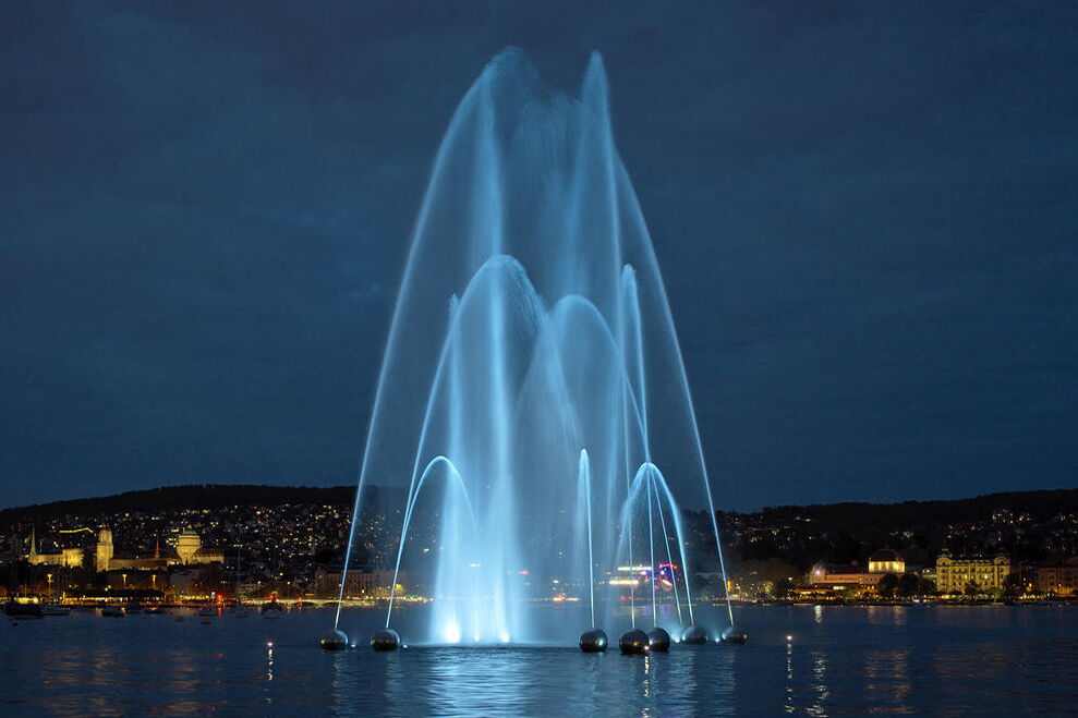 Safe converters [light]for the Aquaretum fountain in Lake Zurich[/light].
